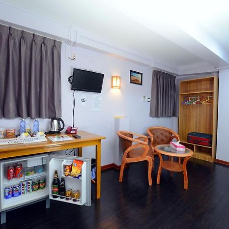 יאנגון Okkala Hotel מראה חיצוני תמונה