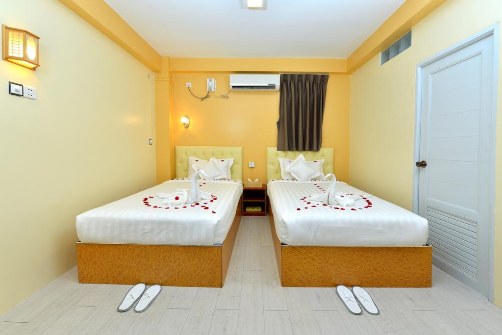 יאנגון Okkala Hotel מראה חיצוני תמונה