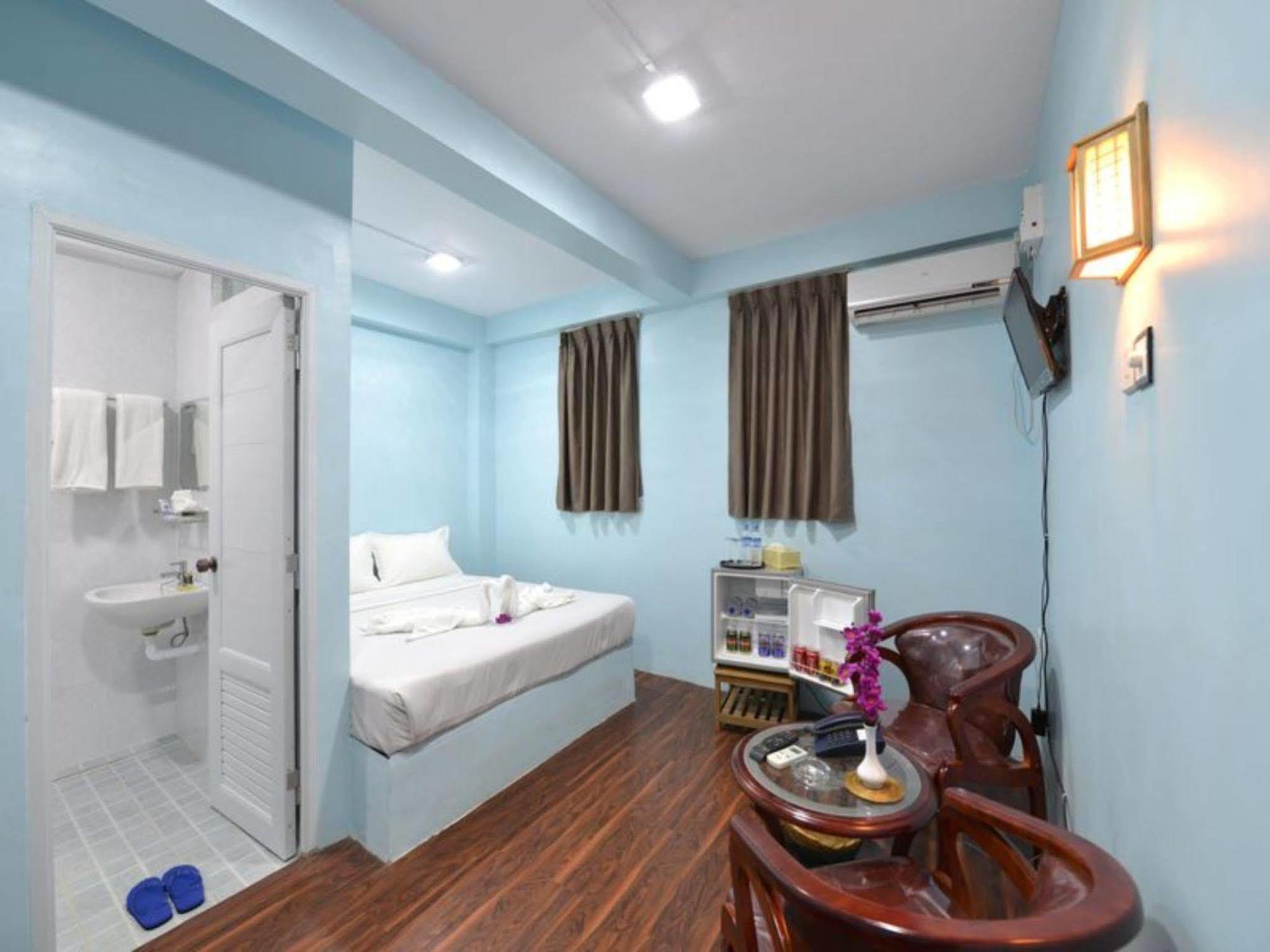 יאנגון Okkala Hotel מראה חיצוני תמונה
