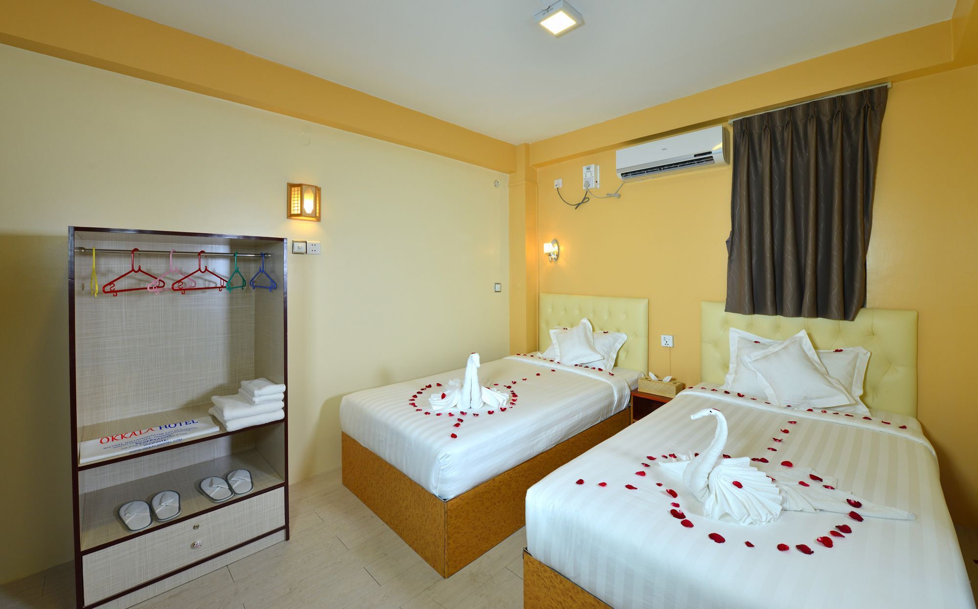 יאנגון Okkala Hotel מראה חיצוני תמונה