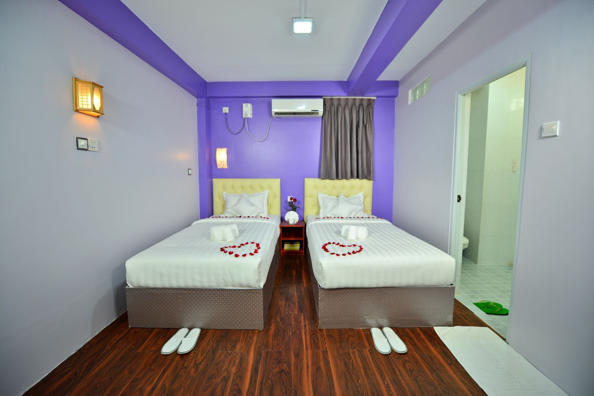 יאנגון Okkala Hotel מראה חיצוני תמונה